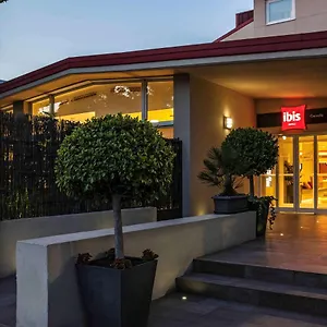 Отель Ibis Cornella **